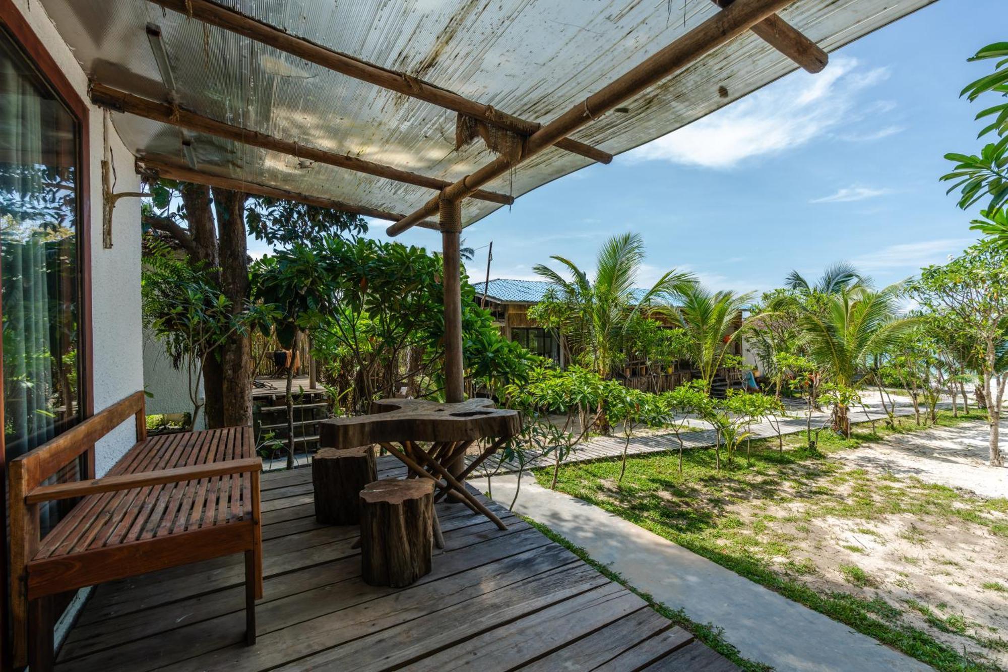 Long Beach Resort Koh Rong Sok San Village Dış mekan fotoğraf